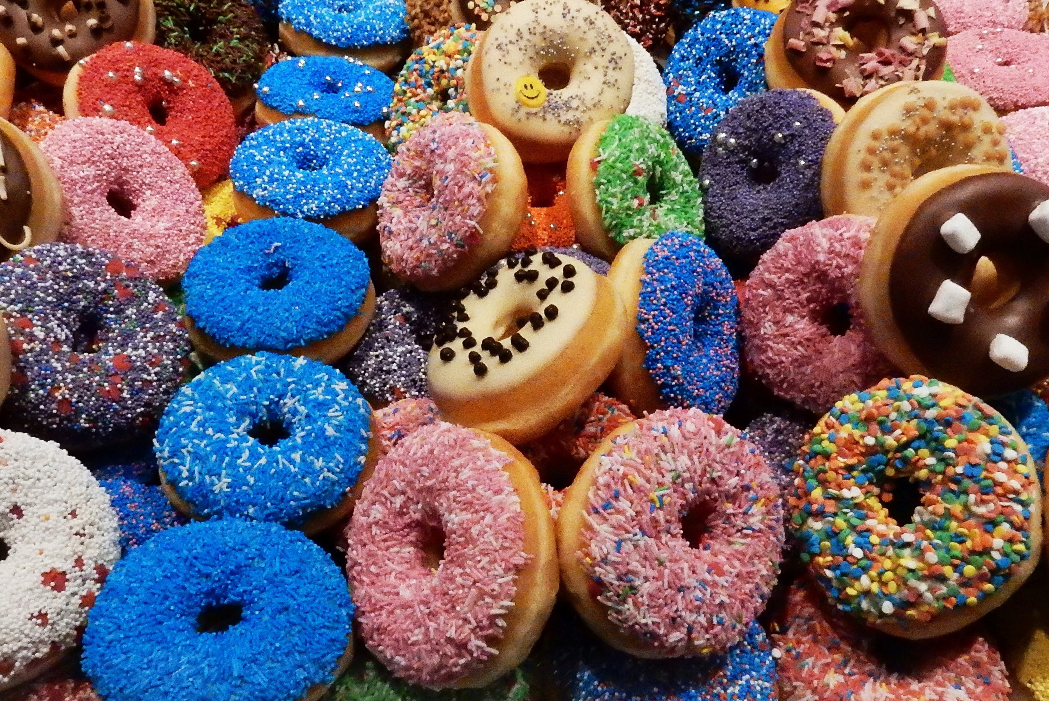 donuts with sprinkes